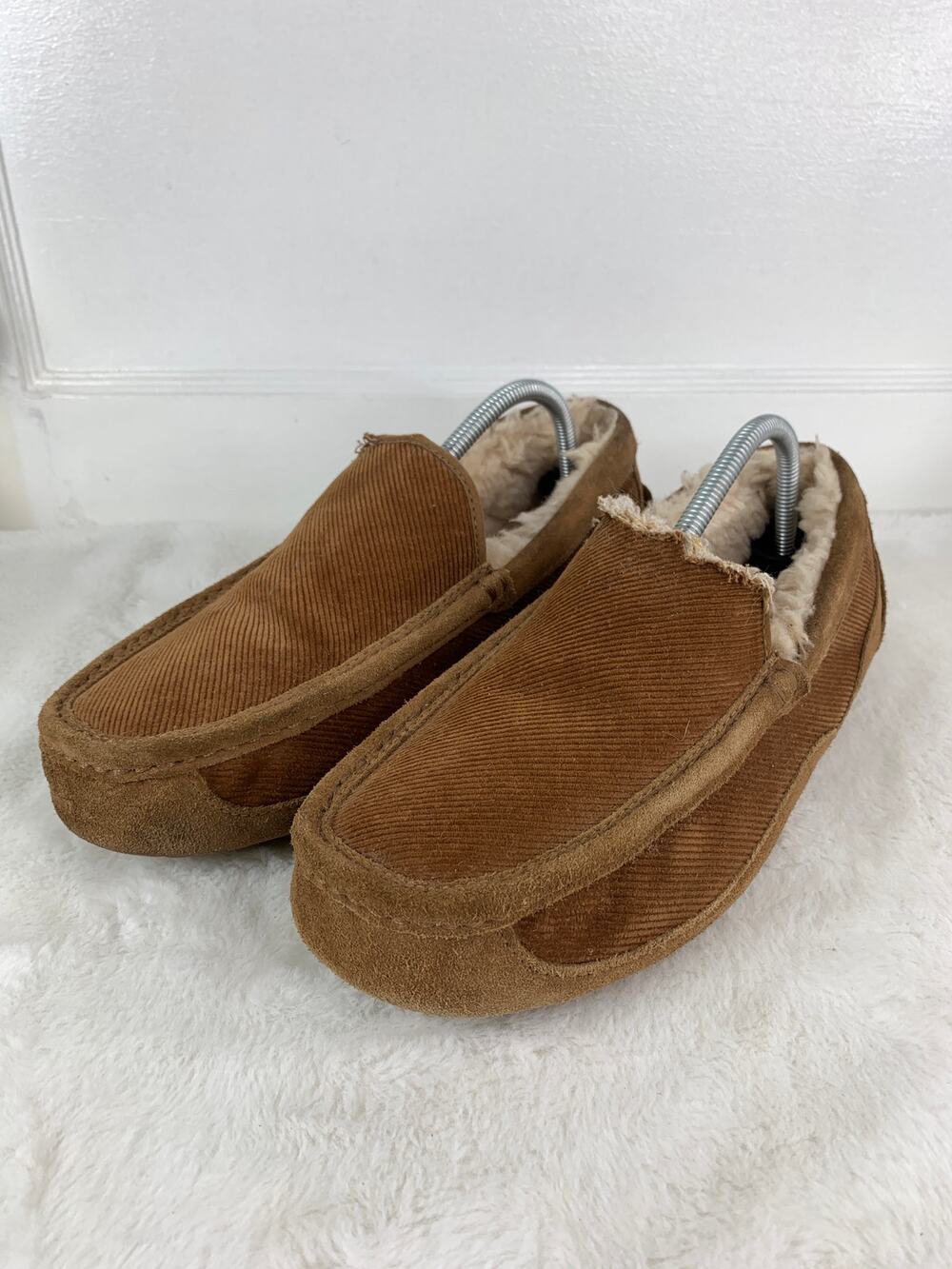 UGG Ascot Corduroy II Chestnut Suede Moccasin Slippers Men’s Size 10